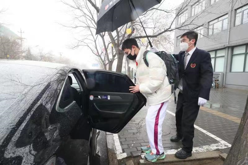 首汽约车：护航“归学路”